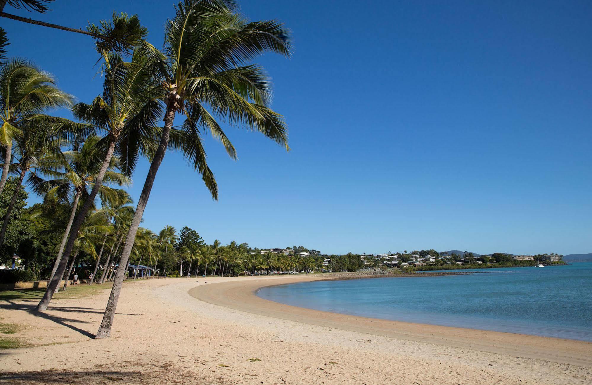 Kipara Tropical Rainforest Retreat Airlie Beach Bagian luar foto